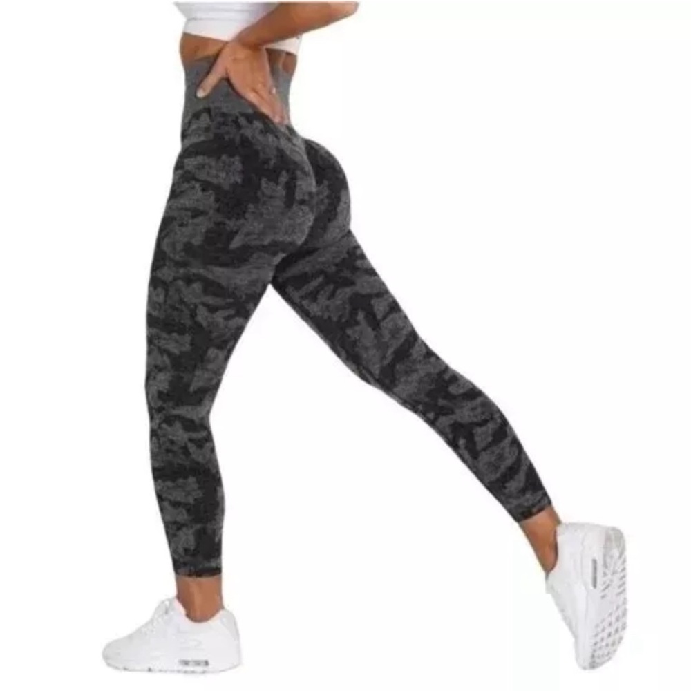NVGT Camo Seamless Leggings Comfort High Waistband Black & Gray Small 😎